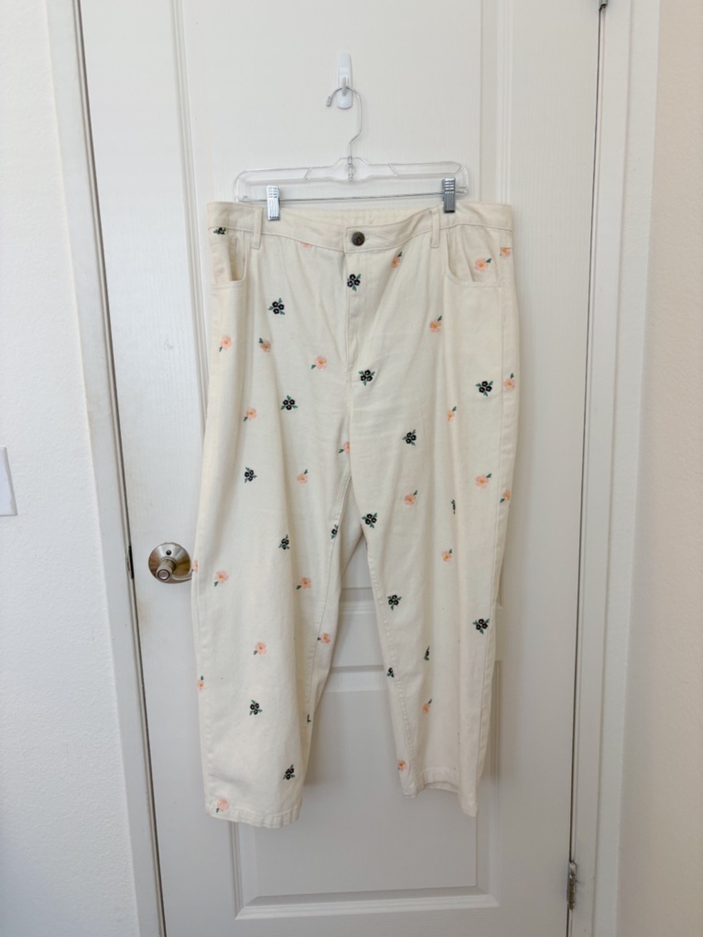 Lucy & Yak Drew White Floral Embroidered Jeans